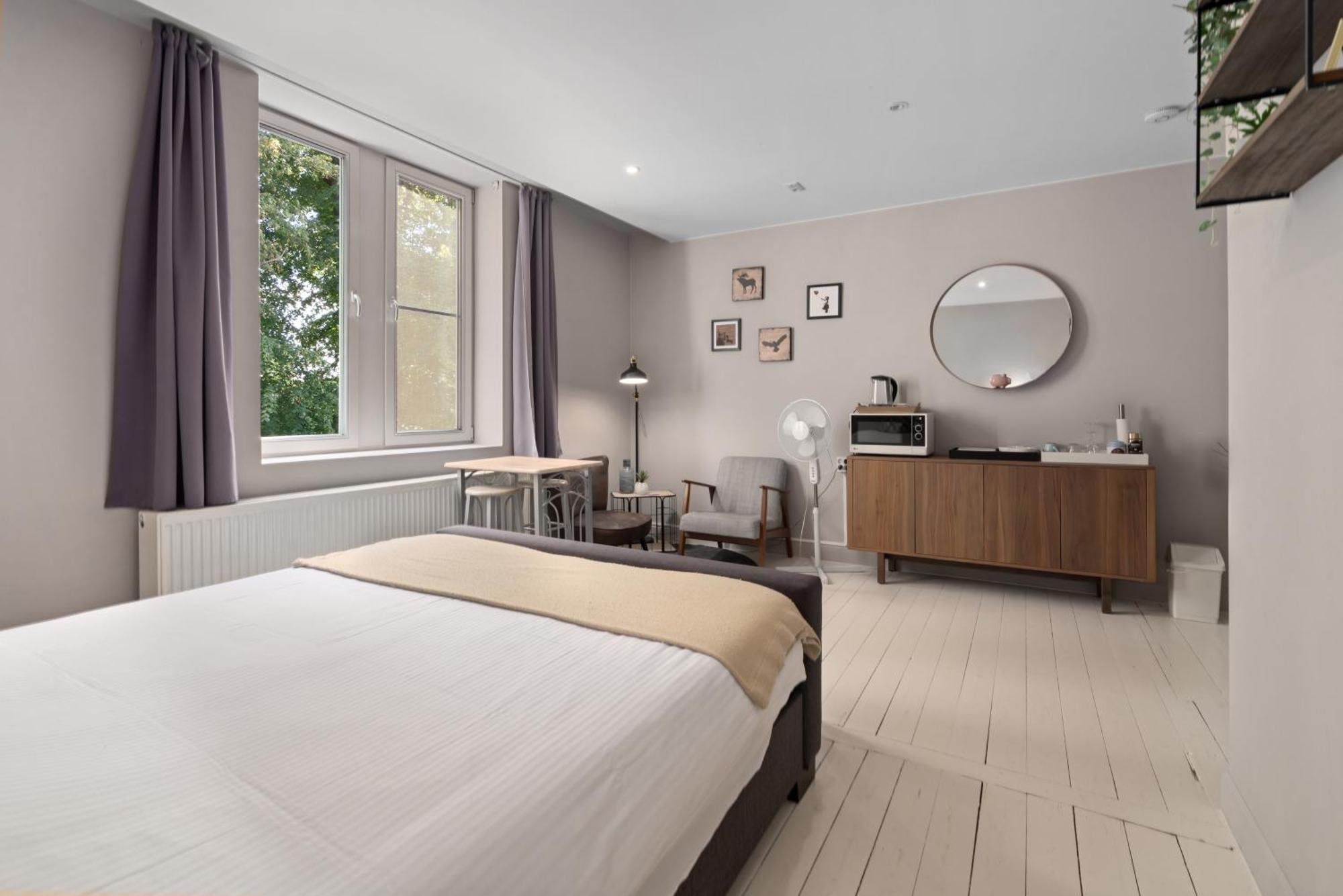 Spacious Guest Suites Near Historic Market - 5 Min Walk Bruges Extérieur photo