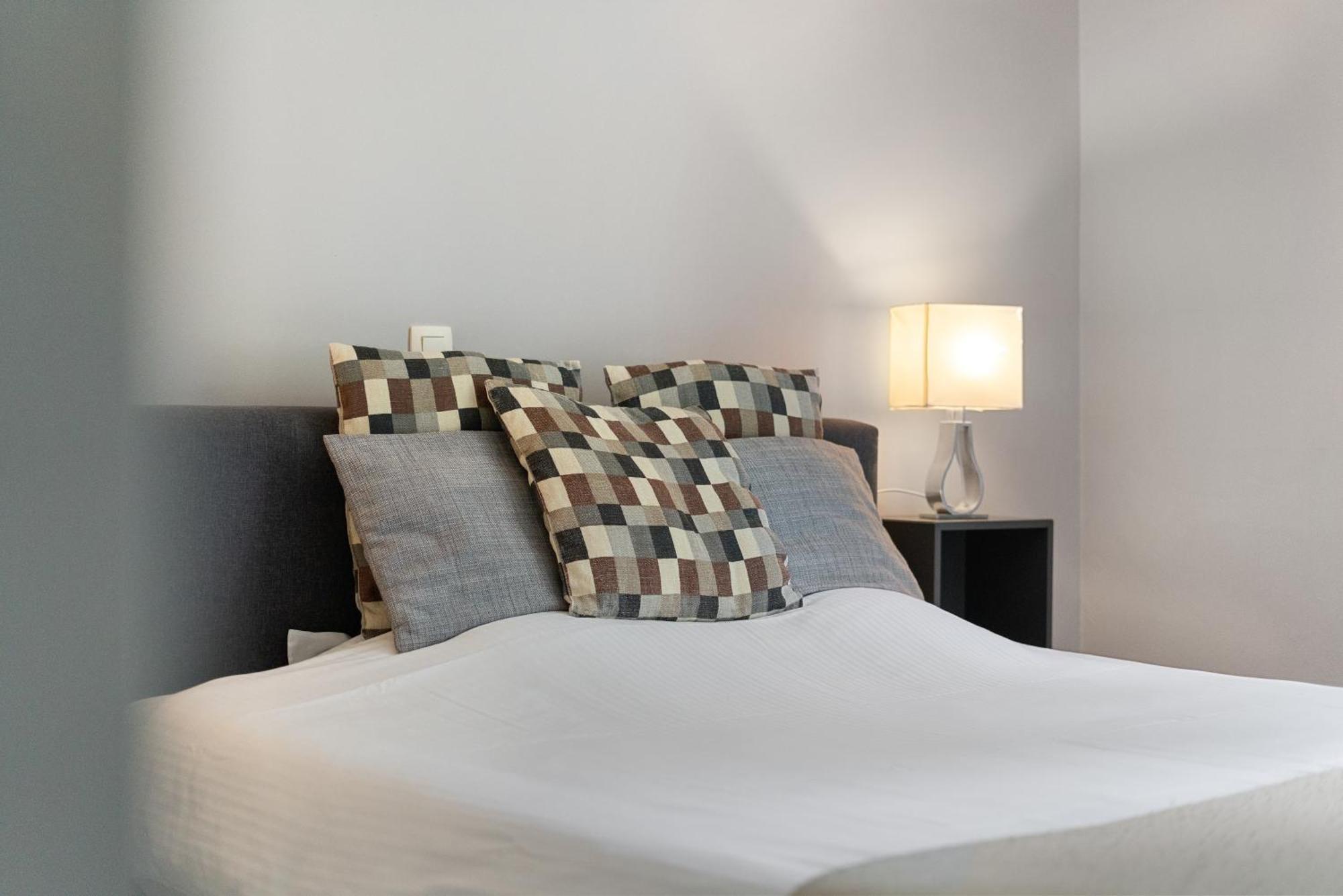 Spacious Guest Suites Near Historic Market - 5 Min Walk Bruges Extérieur photo