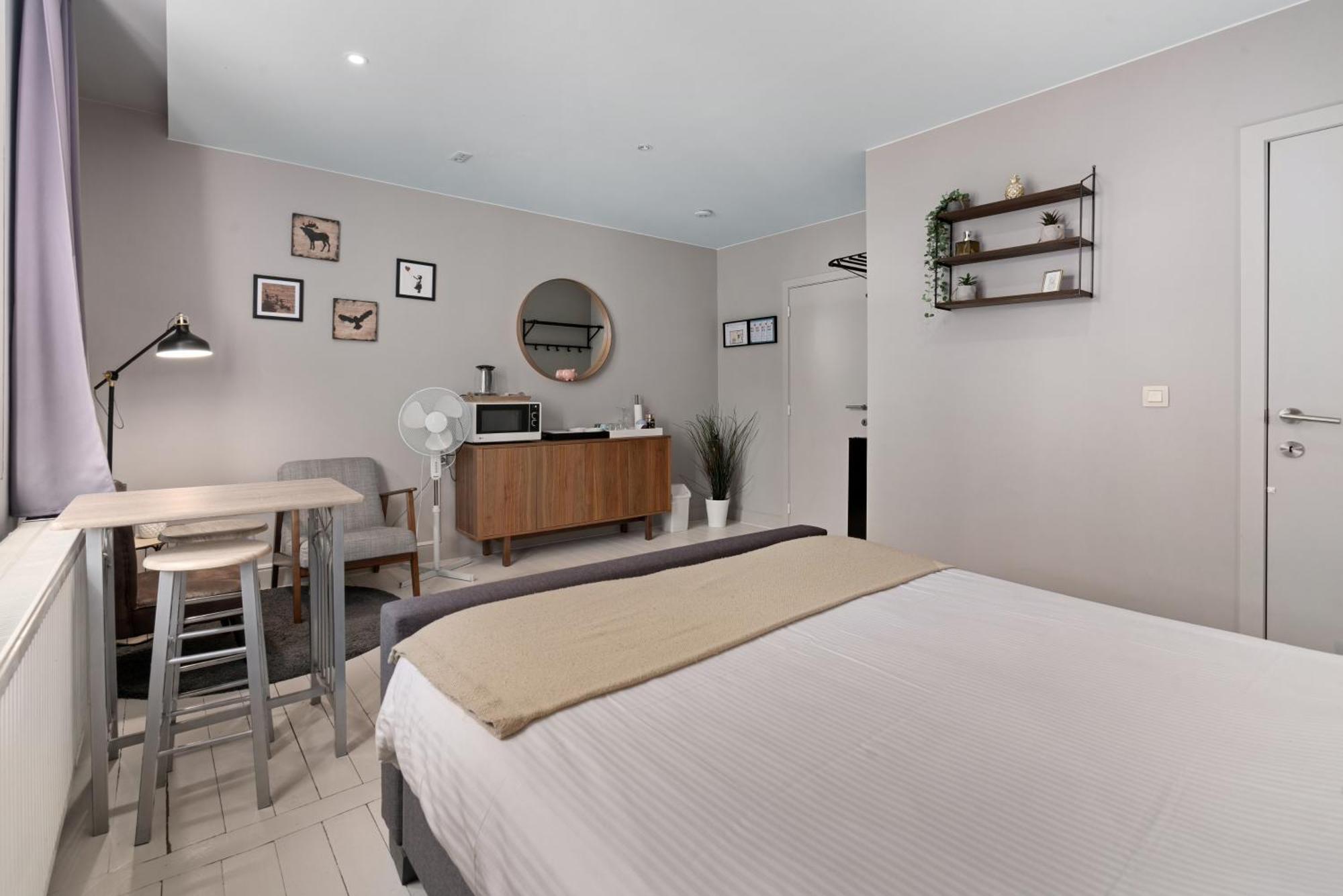 Spacious Guest Suites Near Historic Market - 5 Min Walk Bruges Extérieur photo